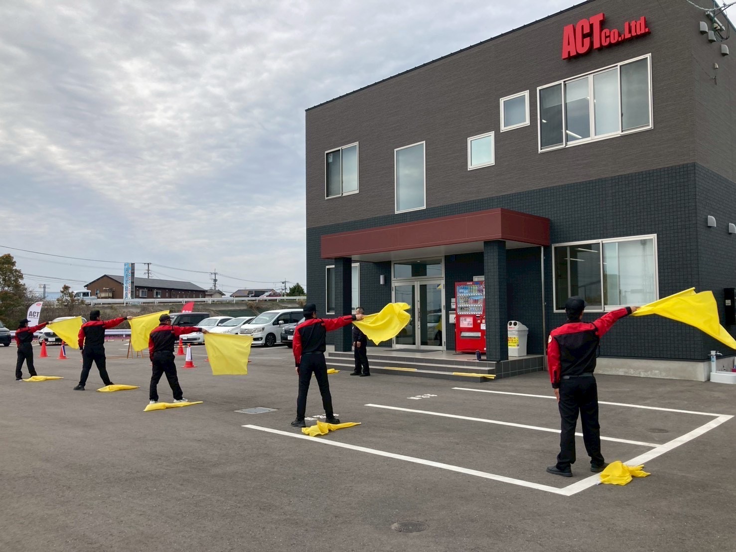 交通誘導警備業務2級の社内訓練風景2