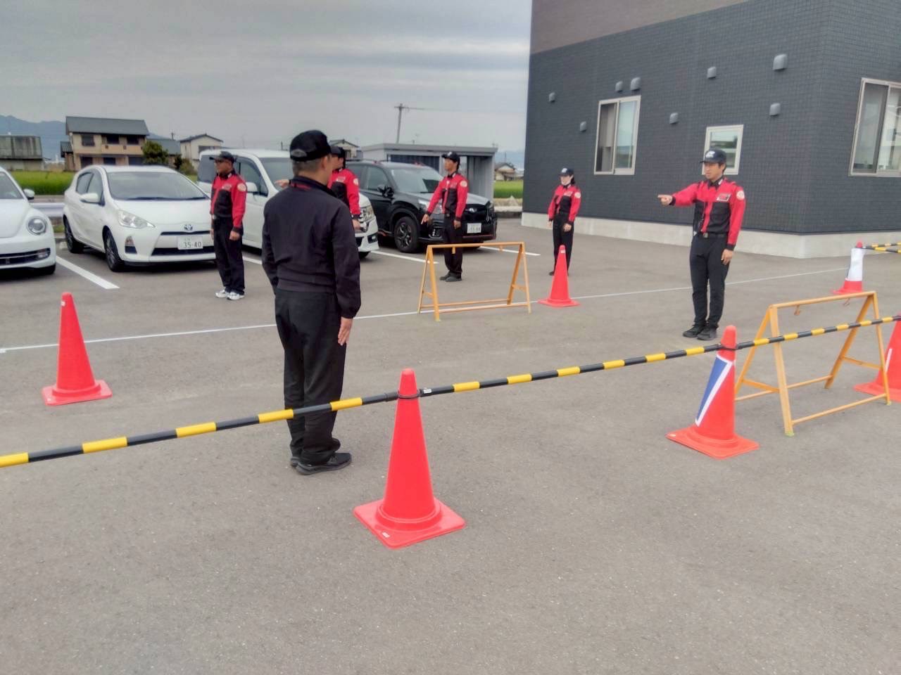 交通誘導警備業務2級の社内訓練風景4